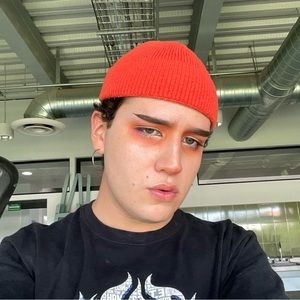 Meet your Posher, Eduardo